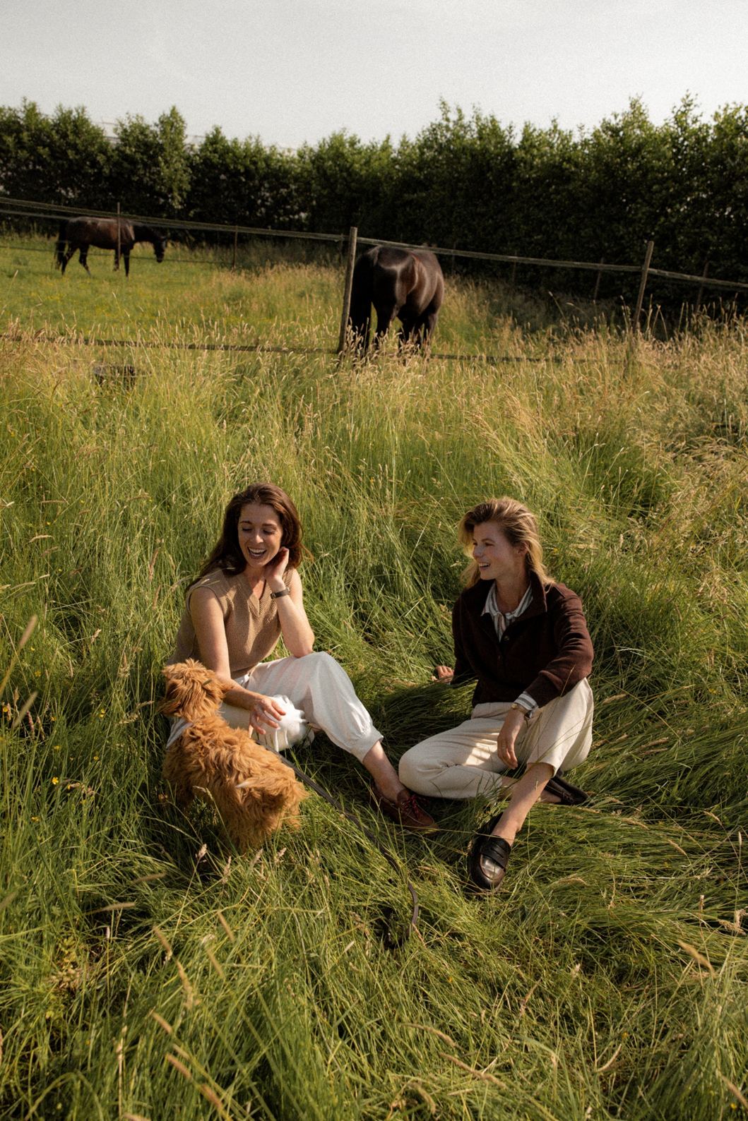 Laura and Noortje in the countryside